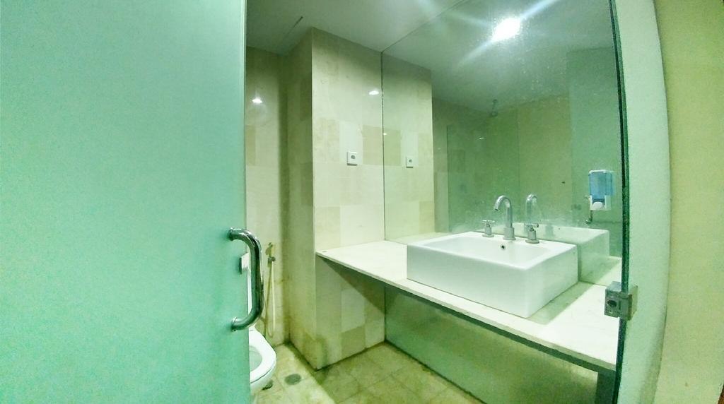 Quint Hotel Manado Luaran gambar